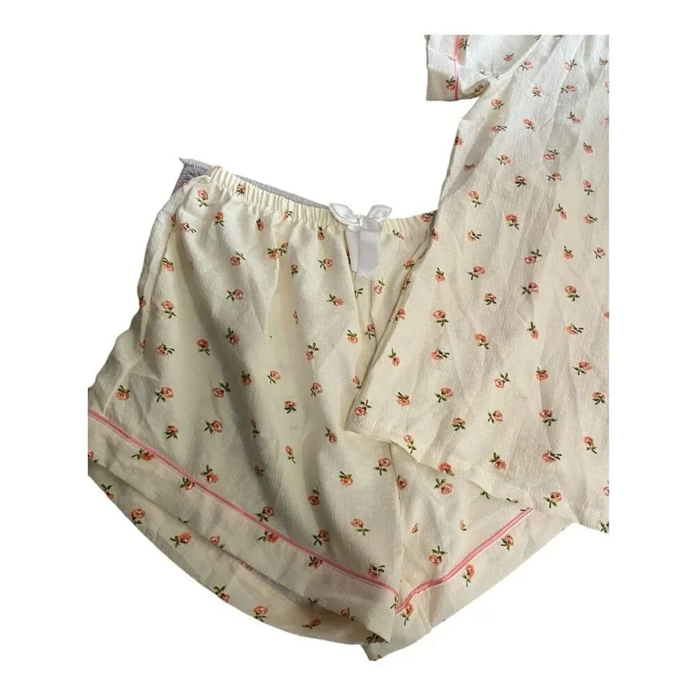 Pajama Shorts Set with Roses Size XL - Picture 2 of 3